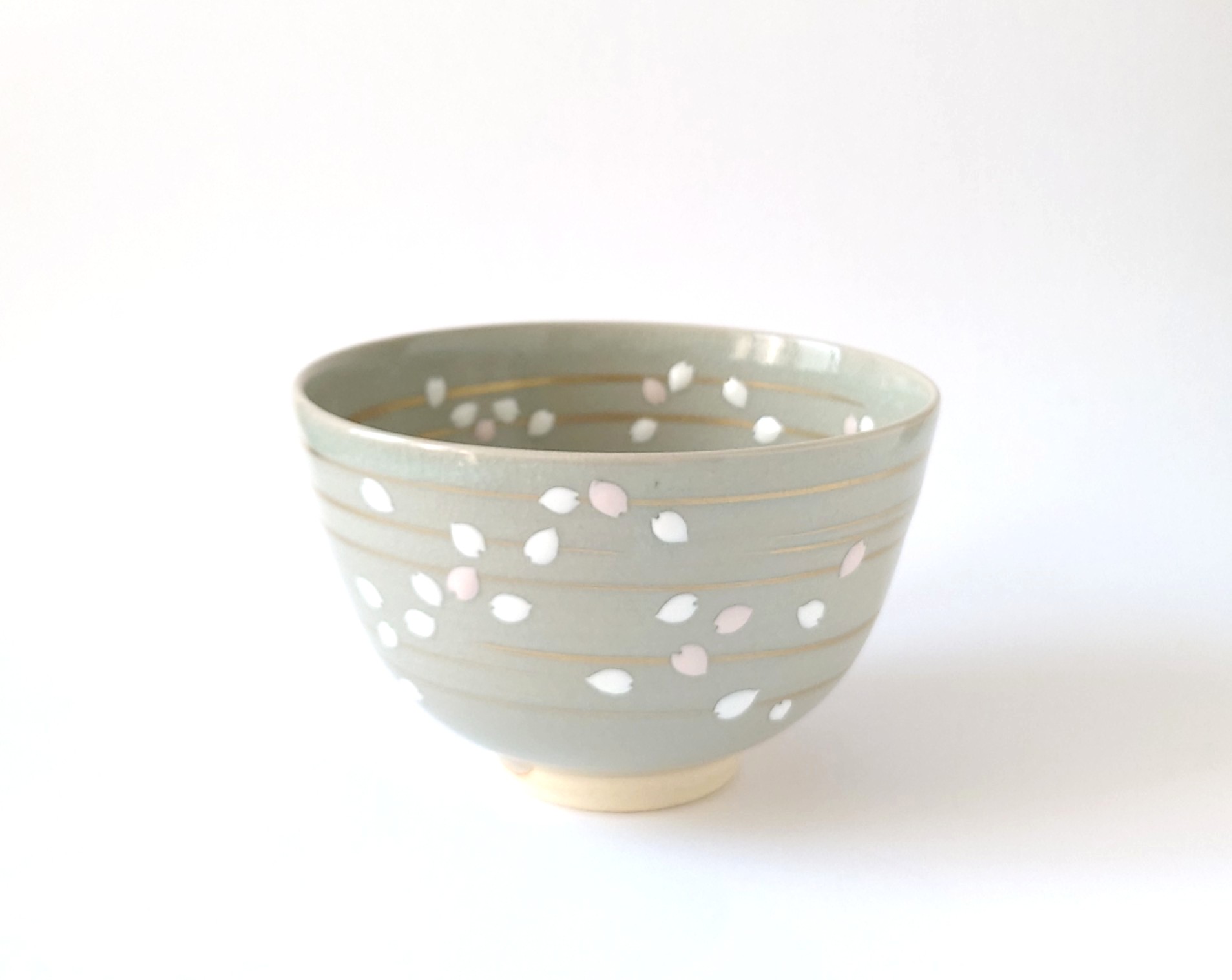 桜　花舞図　茶碗