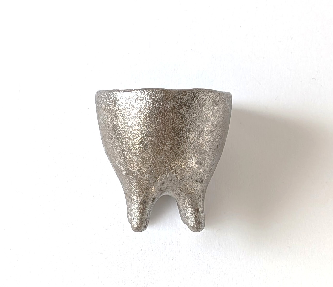 四足　銅　ぐい呑