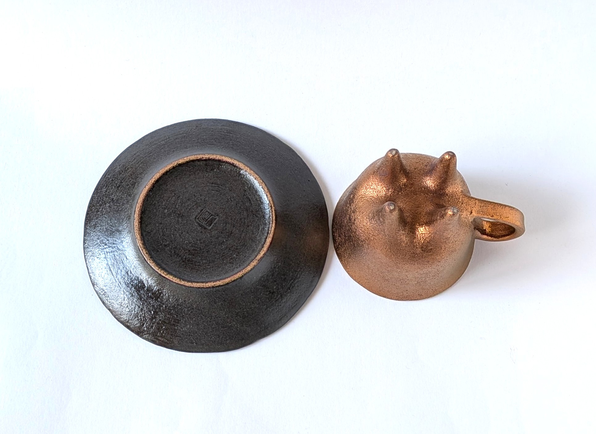 四足　銅　珈琲碗皿